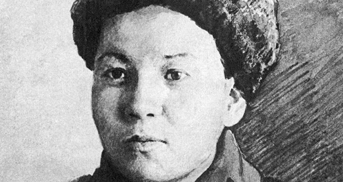 Il Kazakistan onora l’eroina sovietica Manšuk Mametova