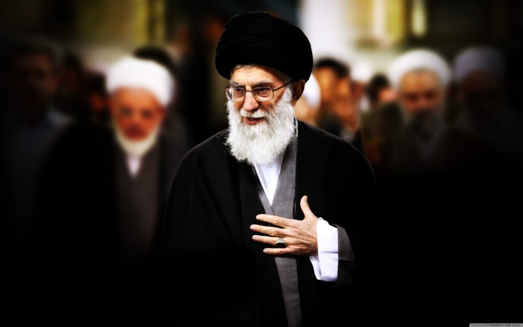 Khamenei: “Gli Stati Uniti e l’Occidente cercano sempre di minare l’indipendenza dei paesi”