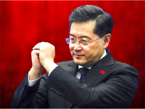 Il ministro Qin Gang spiega ai media la politica estera cinese