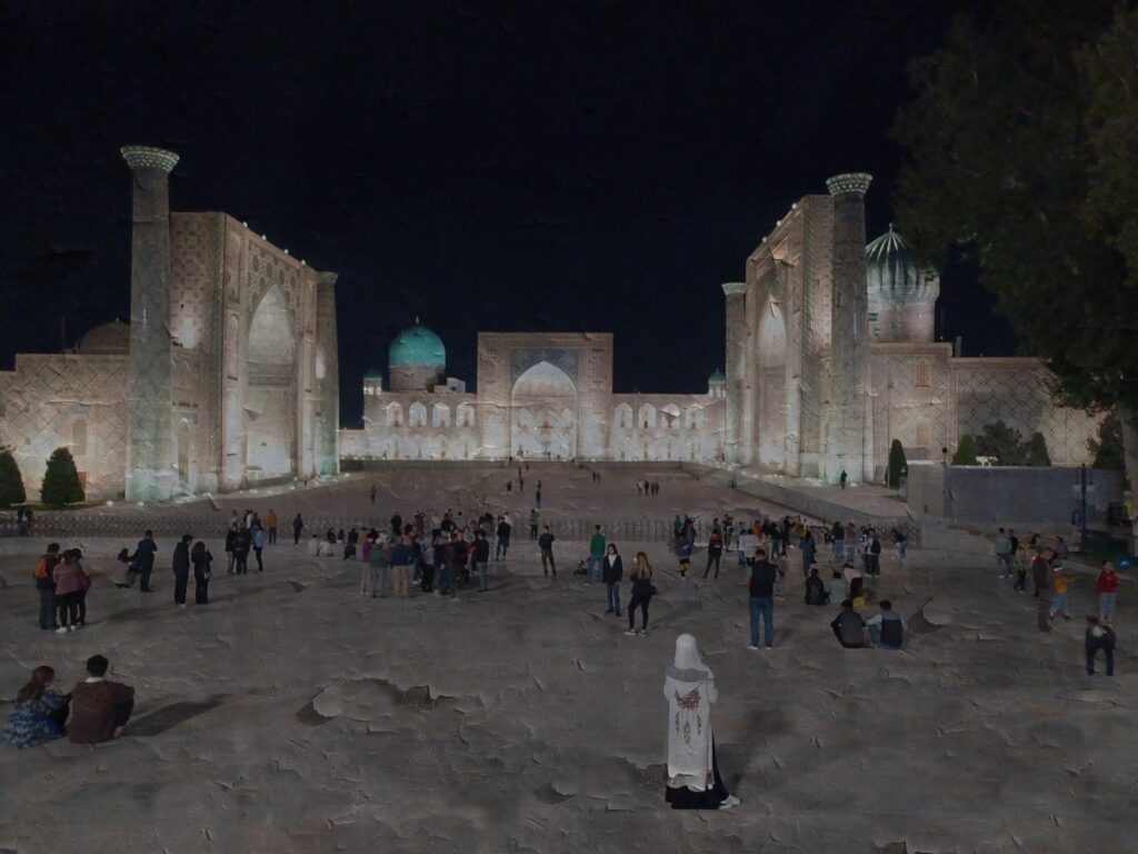 Uzbekistan: un viaggio tra moschee, mausolei e luoghi legati alla Via della Seta
